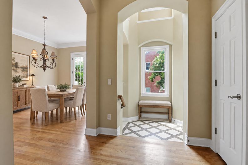 Photo 6 of 46 of 3011 Riverstone Trl, Atlanta, GA