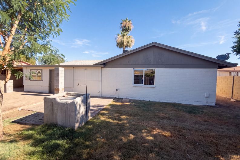 Photo 26 of 27 of 5617 W Hatcher Rd, Glendale, AZ