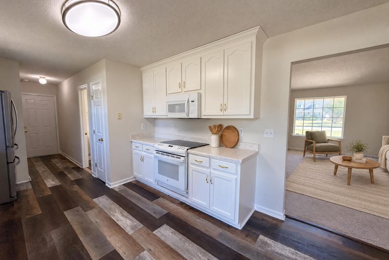Photo 6 of 21 of 2319 Forrest Fields Dr, Chapel Hill, TN