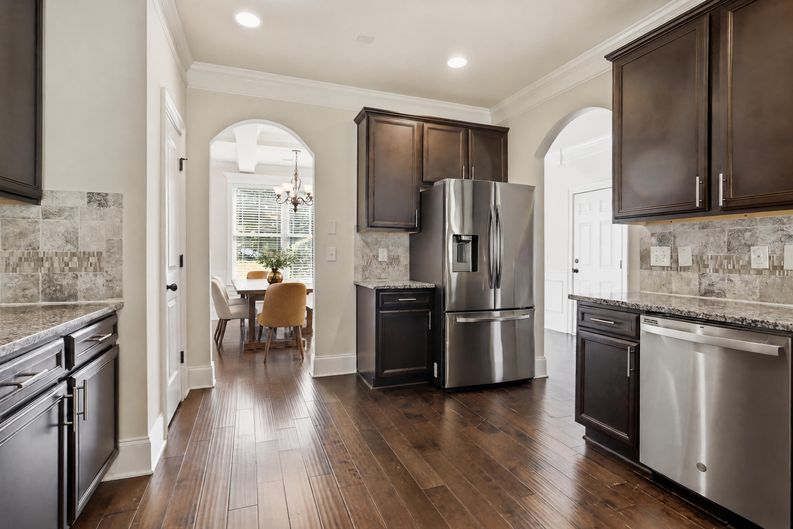 Photo 10 of 44 of 157 Ashbury Cir, Dallas, GA