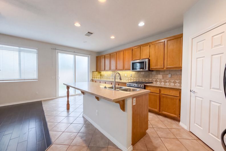 Photo 7 of 28 of 38408 Tranquila Ave, Murrieta, CA