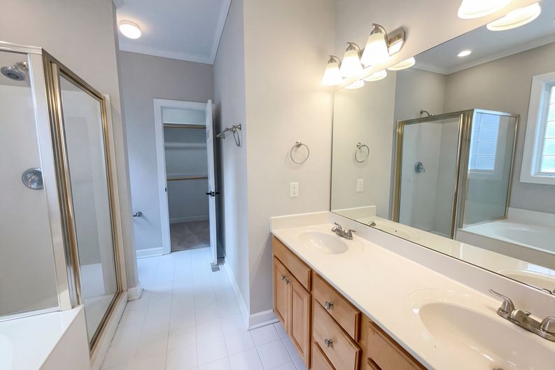 Photo 11 of 17 of 6412 Pleasant Creek Ct, Raleigh, NC