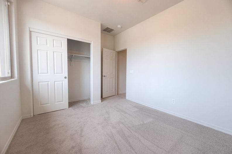 Photo 13 of 18 of 9833 E Kinetic Dr, Mesa, AZ