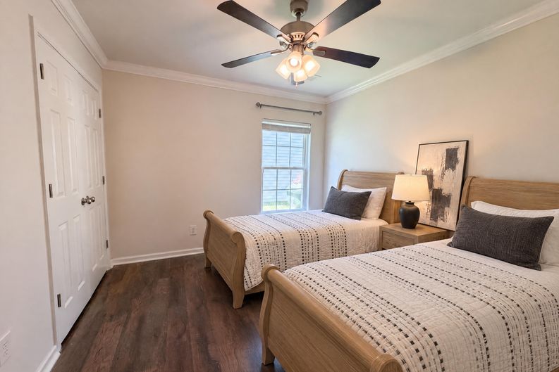 Photo 8 of 17 of 211 Emerald Isle Dr, Moncks Corner, SC