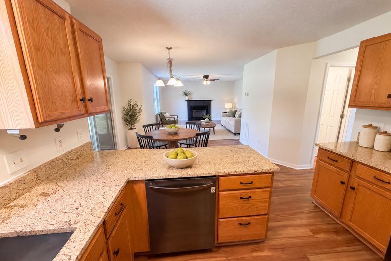 Photo 10 of 61 of 152 Woodcote Dr, Gaston, SC