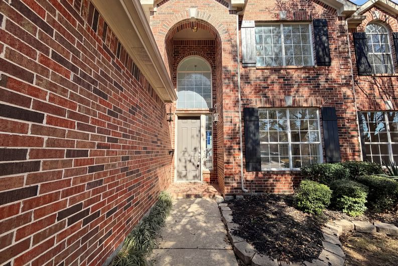 Photo 7 of 34 of 1412 Spring Ridge Ln, Flower Mound, TX