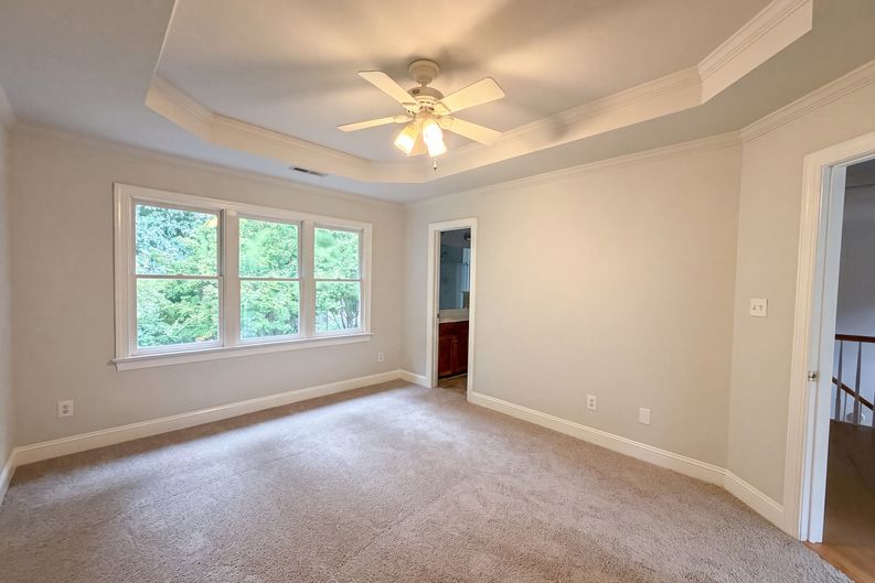 Photo 4 of 17 of 2220 Cushendun Ln, Garner, NC