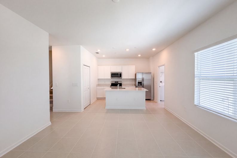 Photo 11 of 24 of 2172 Rider Rain Ln, Apopka, FL