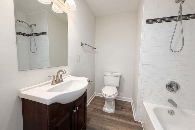 Photo 9 of 20 of 6543 Aires Rd, Jacksonville, FL