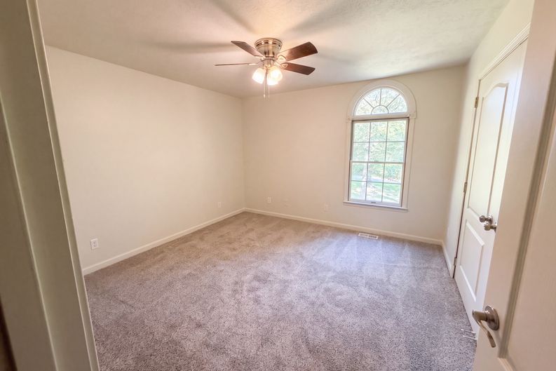 Photo 16 of 29 of 675 Jenny St, Selmer, TN