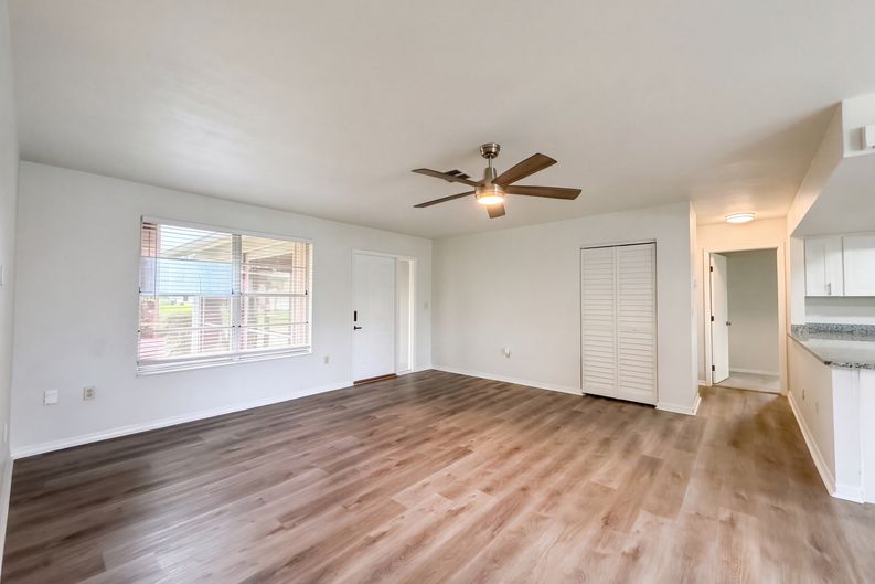 Photo 11 of 29 of 26029 Luzon Ct, Punta Gorda, FL