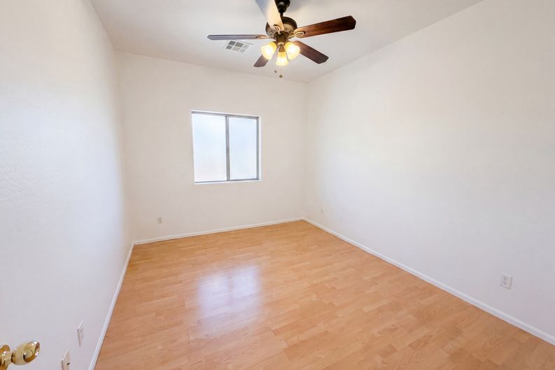 Photo 18 of 32 of 17249 W Cocopah St, Goodyear, AZ