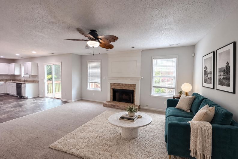 Photo 3 of 16 of 4549 Drewbridge Way, Raleigh, NC