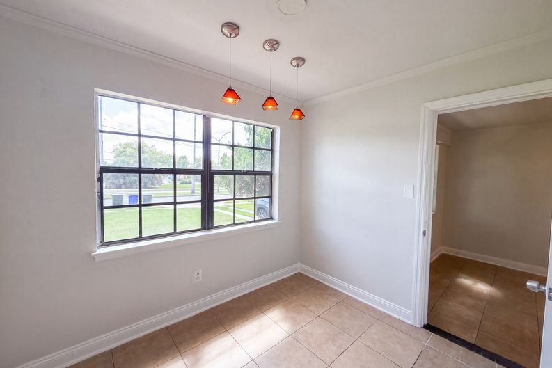Photo 10 of 19 of 3225 Cleveland Heights Blvd, Lakeland, FL