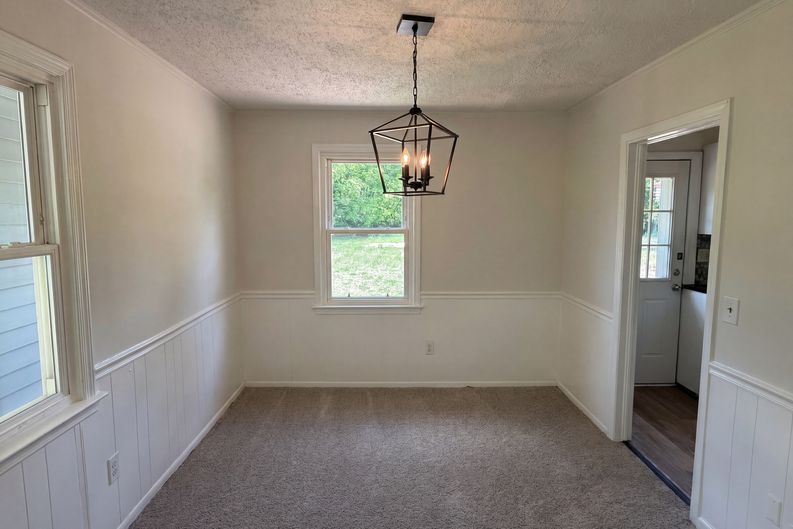 Photo 7 of 16 of 314 Langston Dr, Greenville, SC