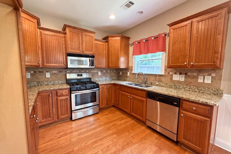 Photo 6 of 28 of 2983 Boulder Walk Ct SE, Atlanta, GA