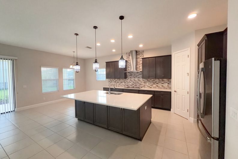 Photo 10 of 56 of 11277 Rustic Timber Loop, San Antonio, FL