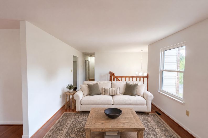 Photo 6 of 21 of 12708 Lampton Ln, Fort Washington, MD