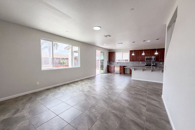 Photo 10 of 32 of 1519 Sycamore Dr, Oakley, CA
