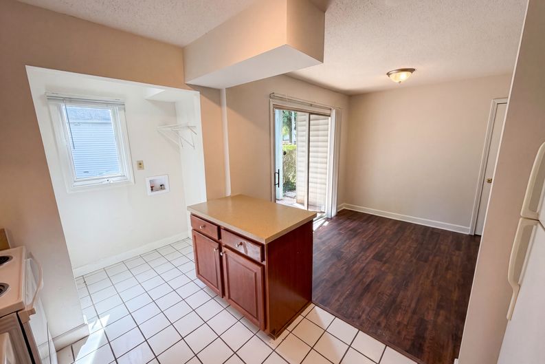 Photo 12 of 20 of 2020 Stoney Point Ln, Charlotte, NC