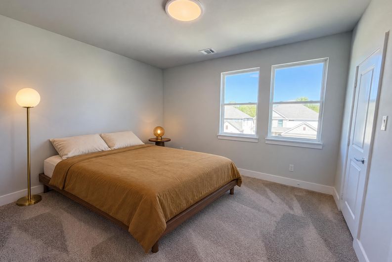 Photo 19 of 32 of 563 Torrey Pines Cir, Heath, TX