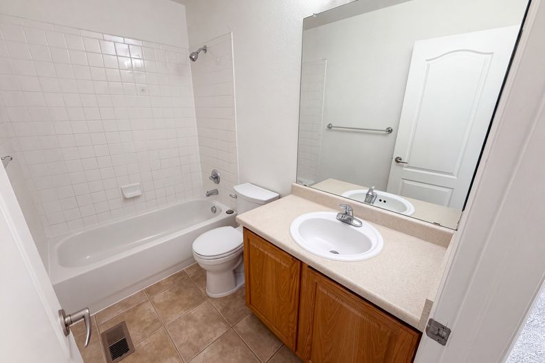 Photo 24 of 31 of 10253 Uravan St, Commerce City, CO