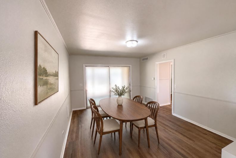Photo 12 of 26 of 1205 G St, Floresville, TX
