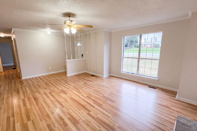 Photo 8 of 33 of 1253 4th Way, Pleasant Grove, AL
