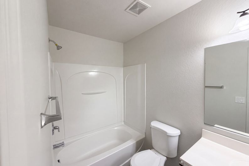 Photo 12 of 68 of 5416 W Albeniz Pl, Phoenix, AZ