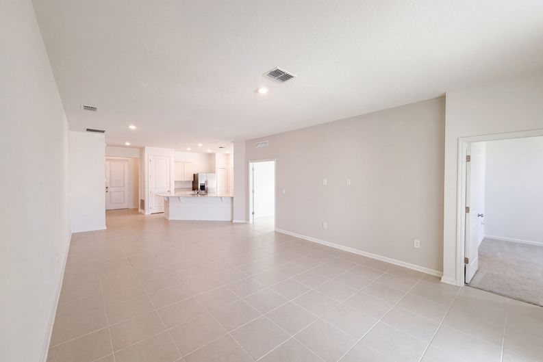 Photo 17 of 20 of 1520 Redwood Ln, Haines City, FL