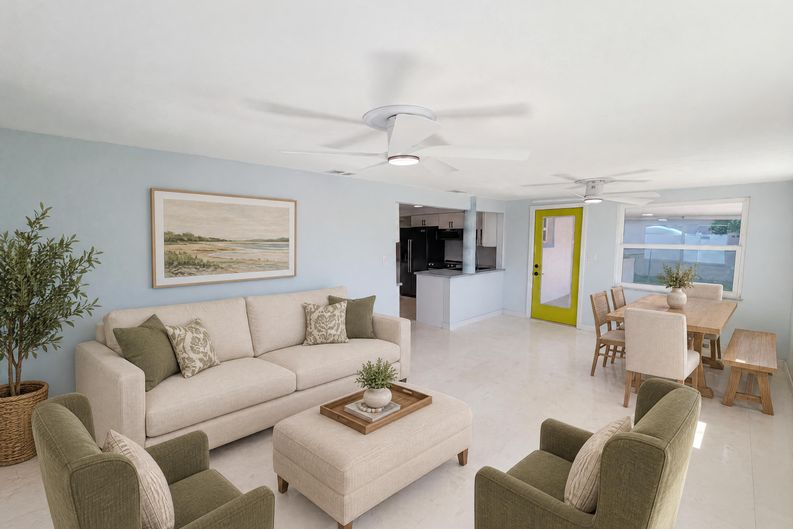 Photo 3 of 30 of 13638 Evelane Dr, Hudson, FL