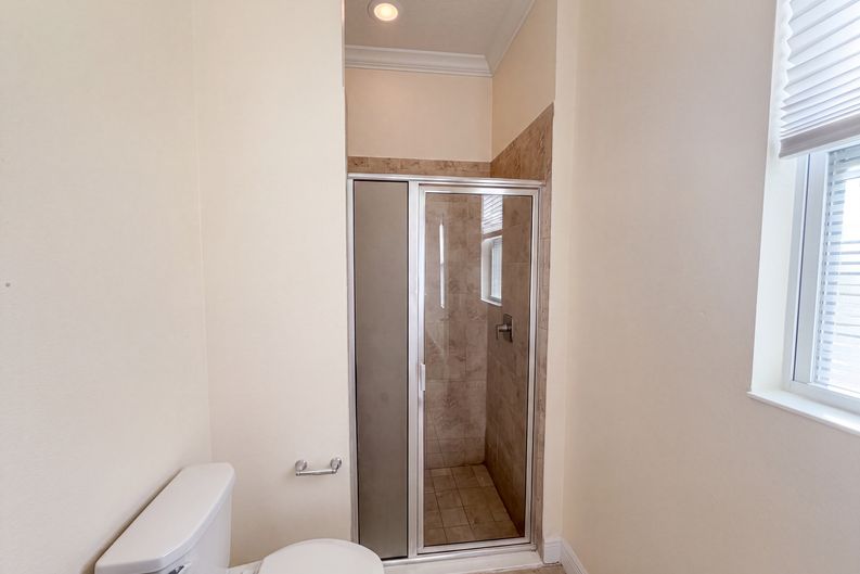 Photo 9 of 29 of 918 Blackthorn Dr, Apopka, FL