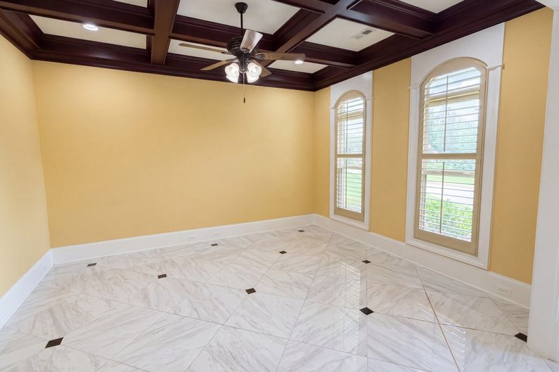 Photo 8 of 41 of 332 Warwick Pl, McDonough, GA