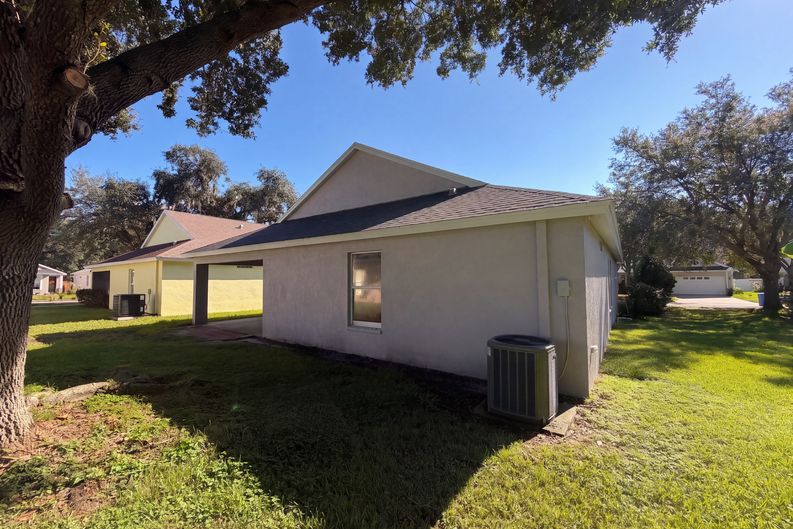 Photo 31 of 34 of 16005 Stags Leap Dr, Lutz, FL