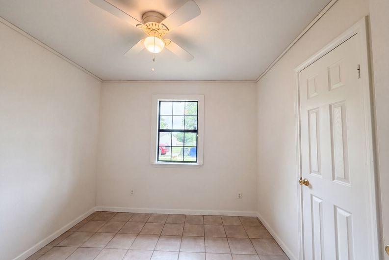 Photo 8 of 16 of 912 Hackberry St, Copperas Cove, TX