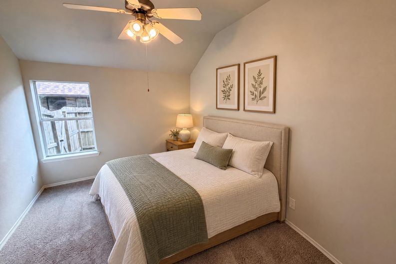 Photo 4 of 25 of 1028 Rio Grande St, League City, TX