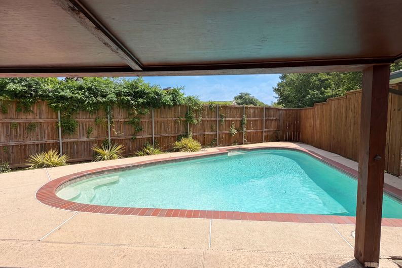 Photo 19 of 28 of 6302 Zanes Ct, Plano, TX