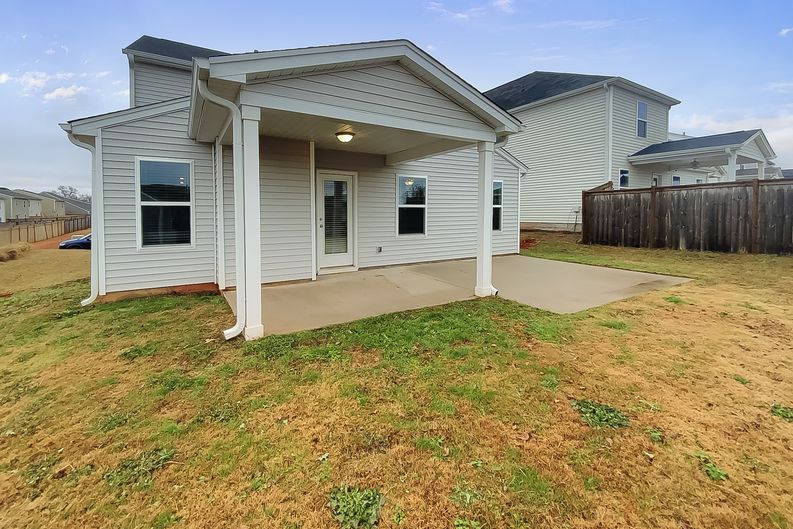 Photo 5 of 27 of 129 W Compass Way, Easley, SC
