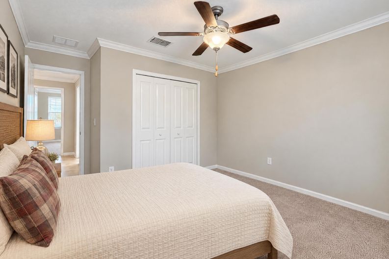 Photo 12 of 43 of 6103 Horse Mill Pl, Palmetto, FL