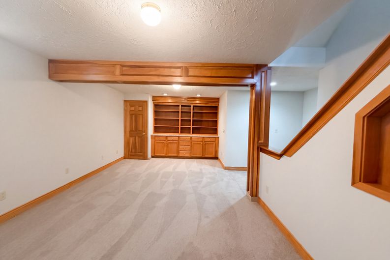 Photo 31 of 40 of 232 Brownstone Ct, Westerville, OH