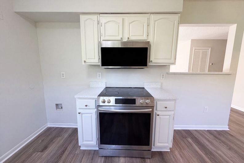 Photo 16 of 19 of 8943 3rd Ave, Jacksonville, FL