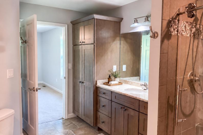 Photo 11 of 22 of 237 N Glen Rd, Maynardville, TN