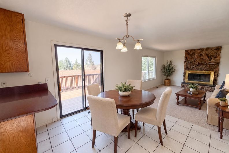 Photo 9 of 38 of 8273 W Plymouth Pl, Littleton, CO