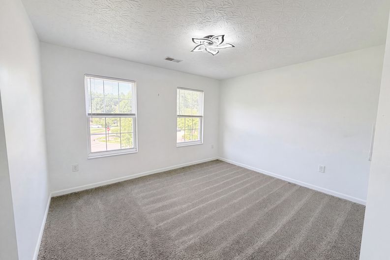 Photo 24 of 43 of 9212 Cedar Gate Dr, Loveland, OH