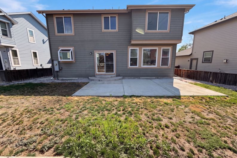 Photo 5 of 31 of 10253 Uravan St, Commerce City, CO