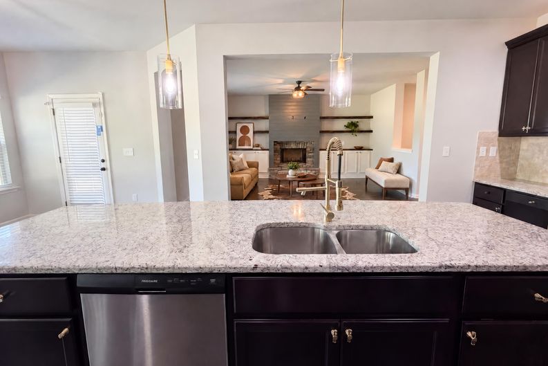 Photo 9 of 47 of 2144 Airline Rd, McDonough, GA