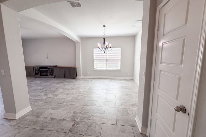 Photo 6 of 24 of 3513 Nuhn Way, New Braunfels, TX