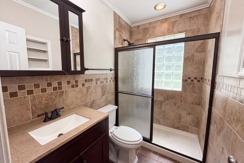 Photo 13 of 21 of 1773 Sylvan Rd SW, Atlanta, GA