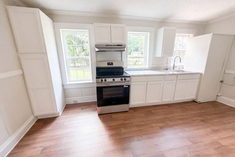 Photo 6 of 18 of 1504 Double Branch Rd, West Columbia, SC