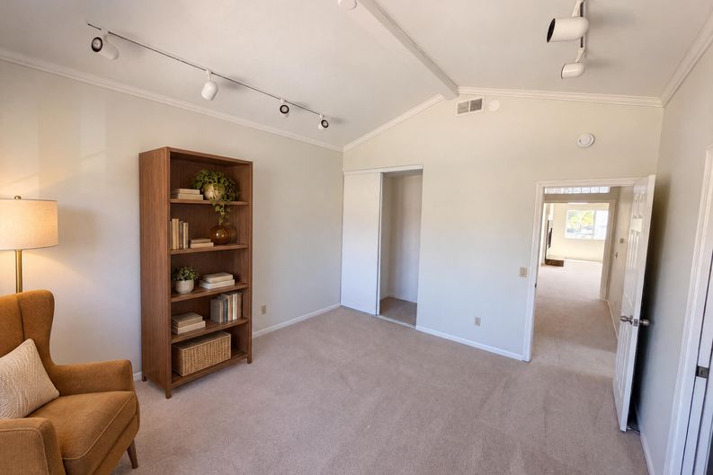 Photo 19 of 25 of 8932 Mesa Oak Dr, Riverside, CA
